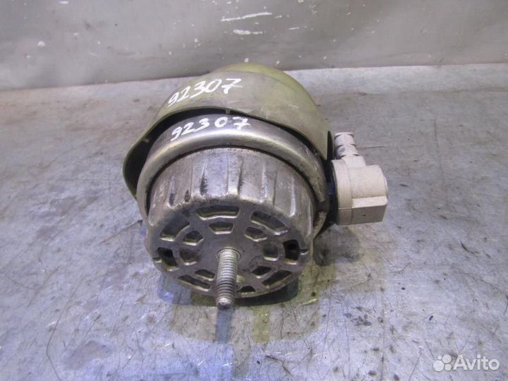 Опора двигателя Audi Allroad quattro 2005-2012