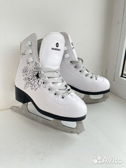 Коньки фигурные детские 28 размер EU