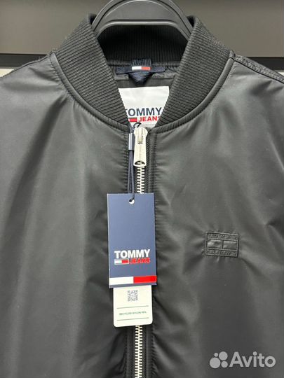 Бомбер Tommy Jeans Tonal Applique Logo Sateen Blac