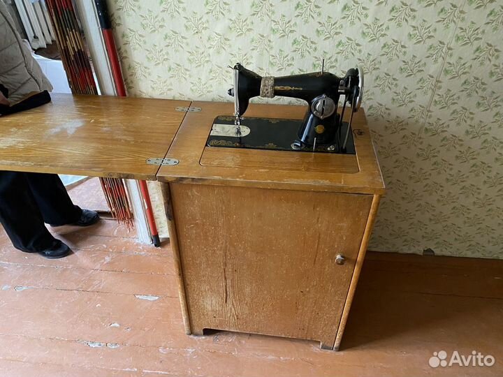 Швейная машинка