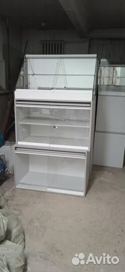 Витрины и тумбы