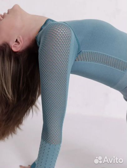 Спортивный костюм женский