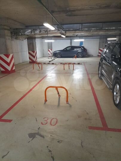 Машиноместо, 24 м²