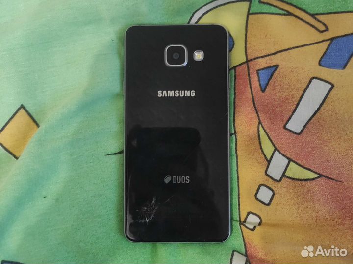 Телефон Samsung galaxy a3 2016