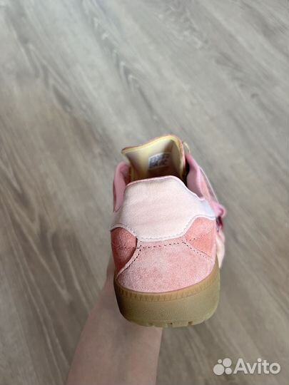 Кроссовки adidas bermuda pink