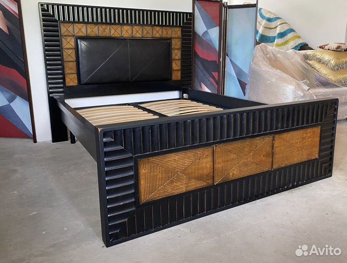 Кровать двухспальная в японском стиле