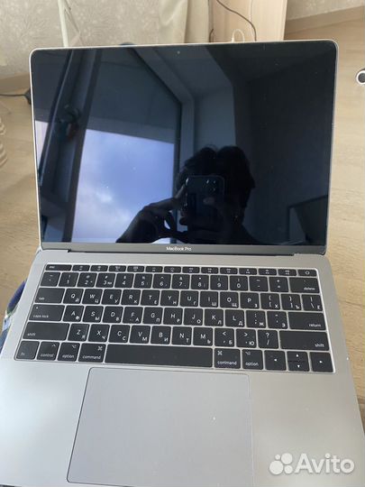 MacBook Pro 13 (2017) core i7 16/256