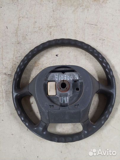 Руль на nissan prairie