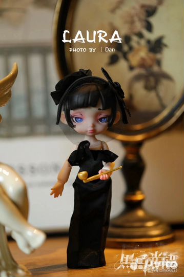 Кукла Лаура