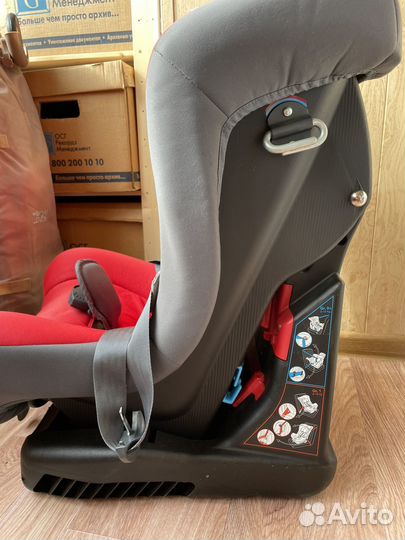 Детское автокресло от 0 до 18 chicco
