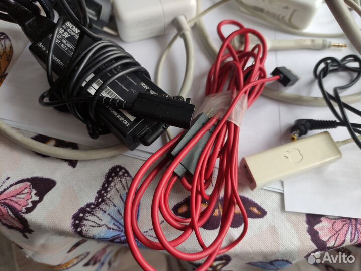 Зарядки, провода, переходники, кабели Apple