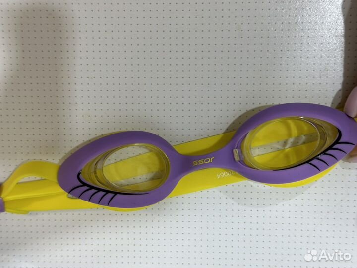 Очки для плавания