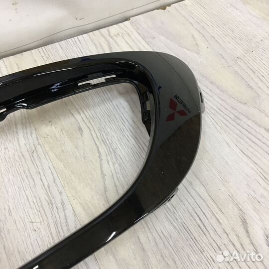 Оправа накладка птф туманки Renault fluence Прав