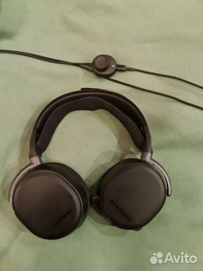 Игровые наушники steelseries arctis pro