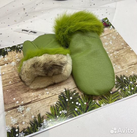 Меховые варежки детские