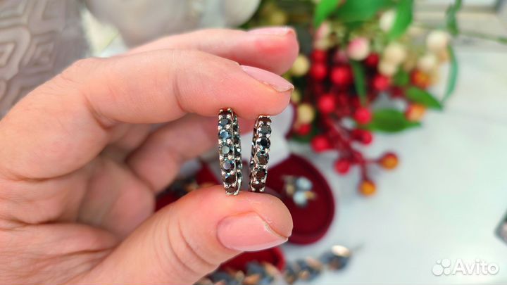 Серьги конго с муассанитами 26*0, 1 кар, D, VVS1