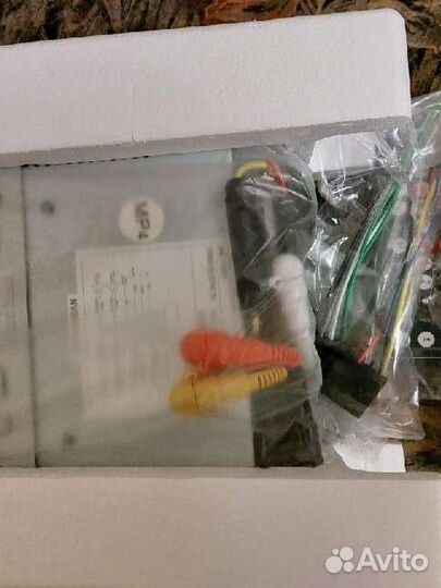 Автомобильный DVD-плейер