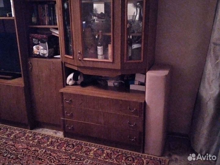 Стенка бу 2,6*2,2*0,5