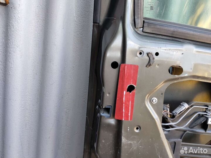 Дверь передния левая на Opel Sintra
