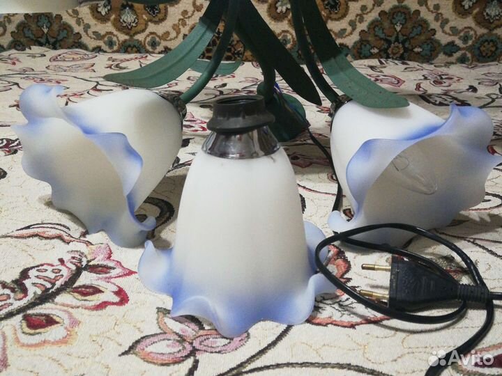 Люстра,плафоны 7шт можно отдельно