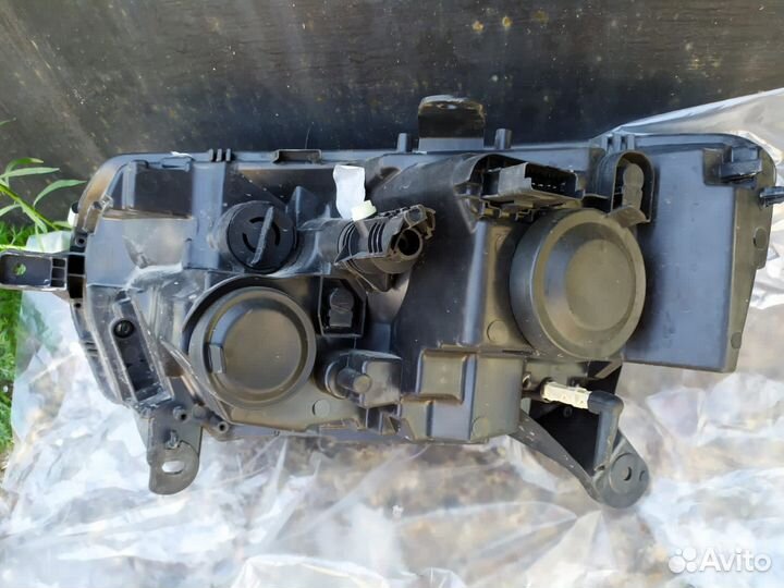 Фара renault sandero stepway 2