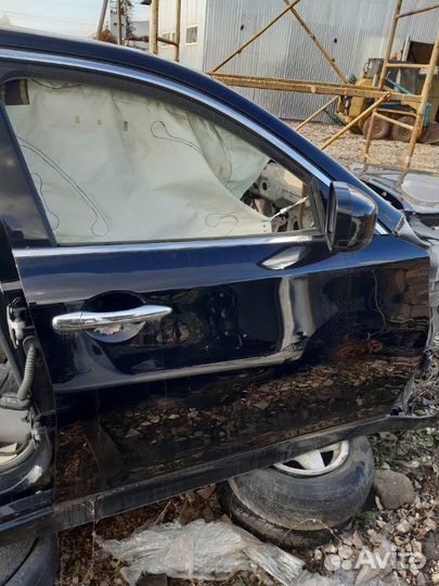 Дверь передняя правая Infiniti Q70