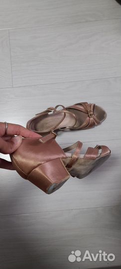 Туфли для бальных танцев