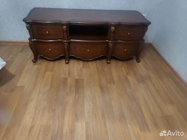 Тумба консоль под тв