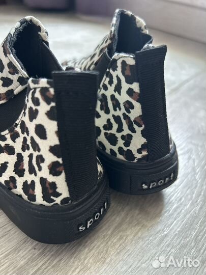 Слипоны на девочку