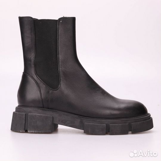 Ботинки Zara (25 18 25 6,0 39 Черный С дефектом)