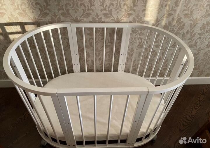 Кроватка трансформер с маятником