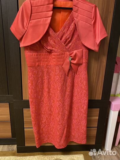 Продам платье