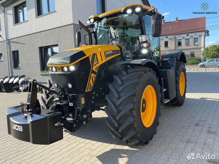 Трактор JCB Fastrac 4220, 2016