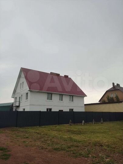 Дом 230 м² на участке 5 сот.