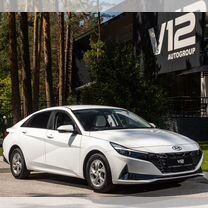 Hyundai Avante 1.6 CVT, 2021, 37 900 км, с пробегом, цена 2 490 000 руб.