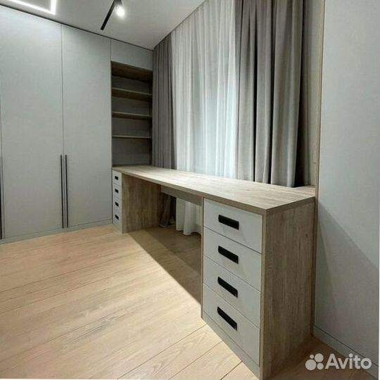 Стол для рабочего места