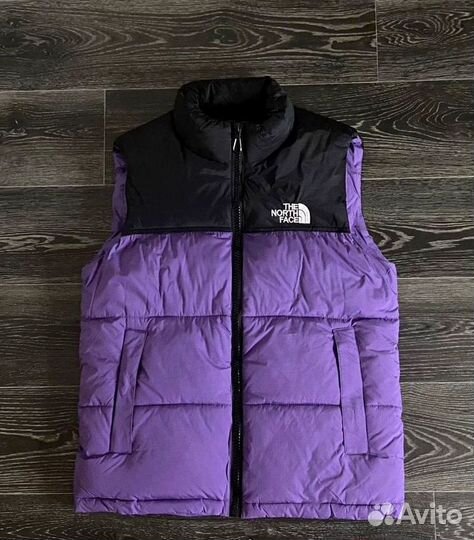 Жилетка The North Face фиолетовая