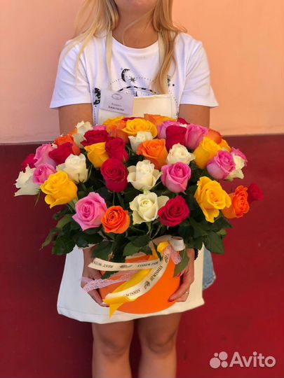 Коробка 51 роза с бесплатной Доставкой