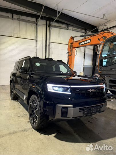 BYD Yangwang U8 2.0 AT, 2024, 10 км