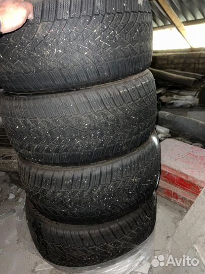 Grenlander IceHawke 1 235/40 R18 V