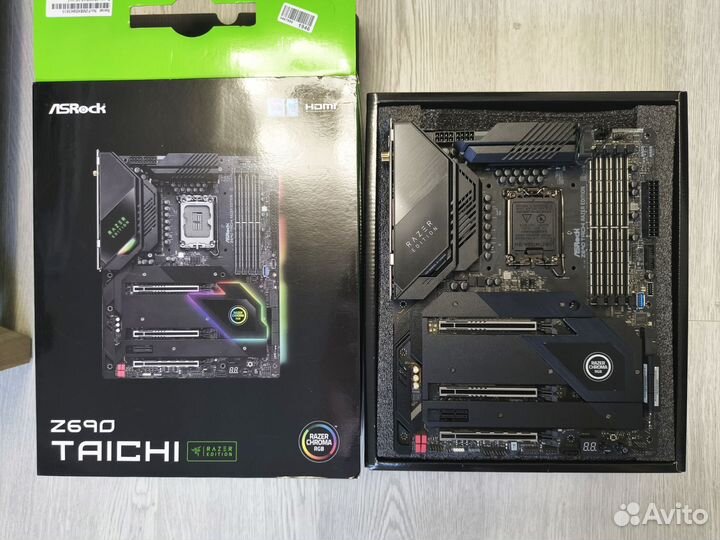 ASRock Z690 Taichi Razer Edition как новая