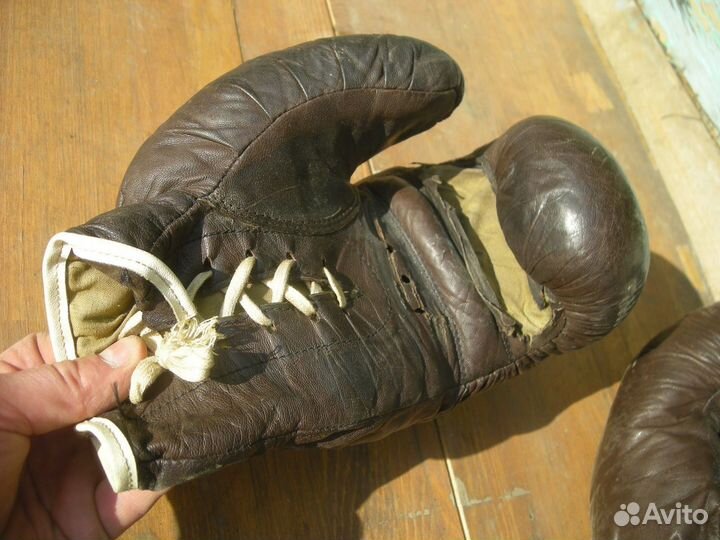 Перчатки боксёрские СССР подуставшие самовывоз