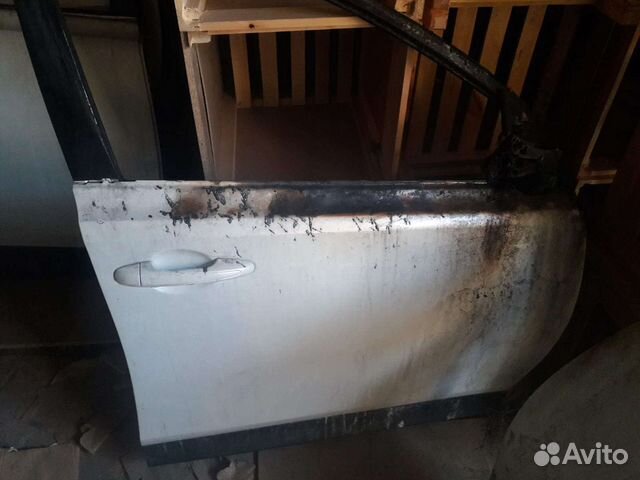 Дверь передняя правая toyota rav4 40