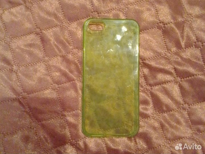 Чехлы на телефон