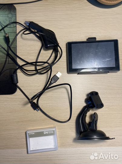 Автомобильный GPS навигатор lexand SA5 HD