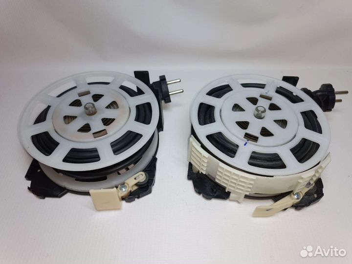 Механизм сматывания шнура пылесоса