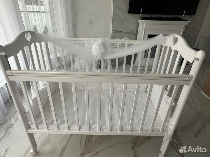 Детская кроватка