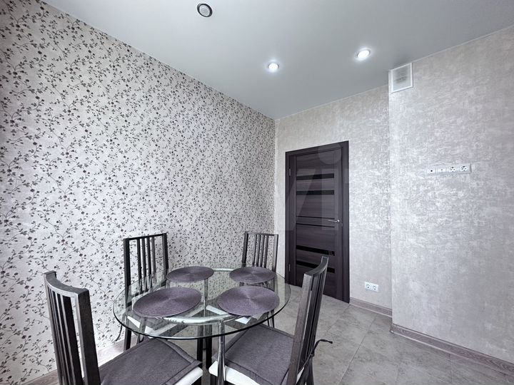 1-к. квартира, 35 м², 10/17 эт.