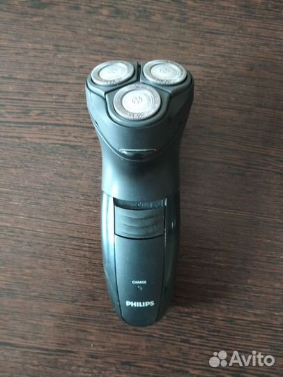 Электробритва Philips