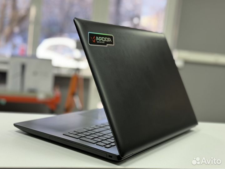 Ноутбук Lenovo/Ryzen 5/12GB/256GB